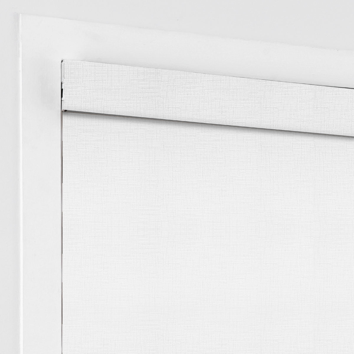 AOSKY No Drill No Tools Roller Shade Snow White headrail detail 